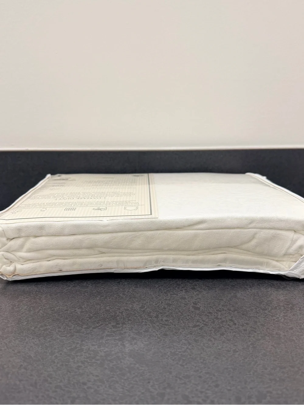 VTG 1997 Columbine Cody White Damask Duvet Cover Full Queen Jacquard Cottagecore